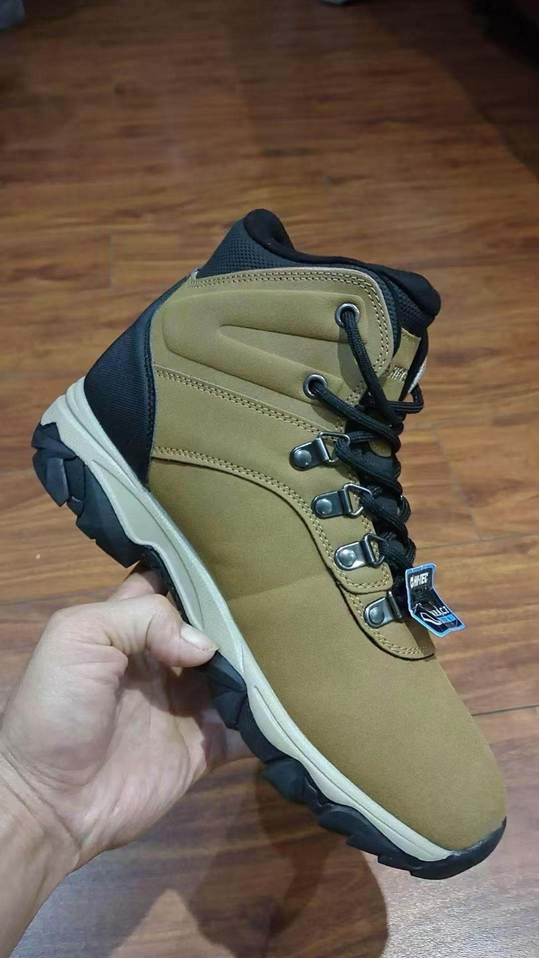 091711 Mens outdoor boots