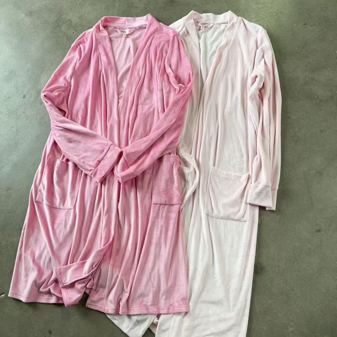 101506 Ladys night robe