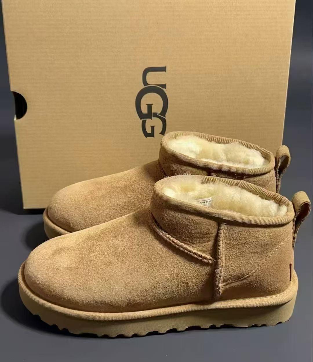 111104 Mens and Ladys shoes