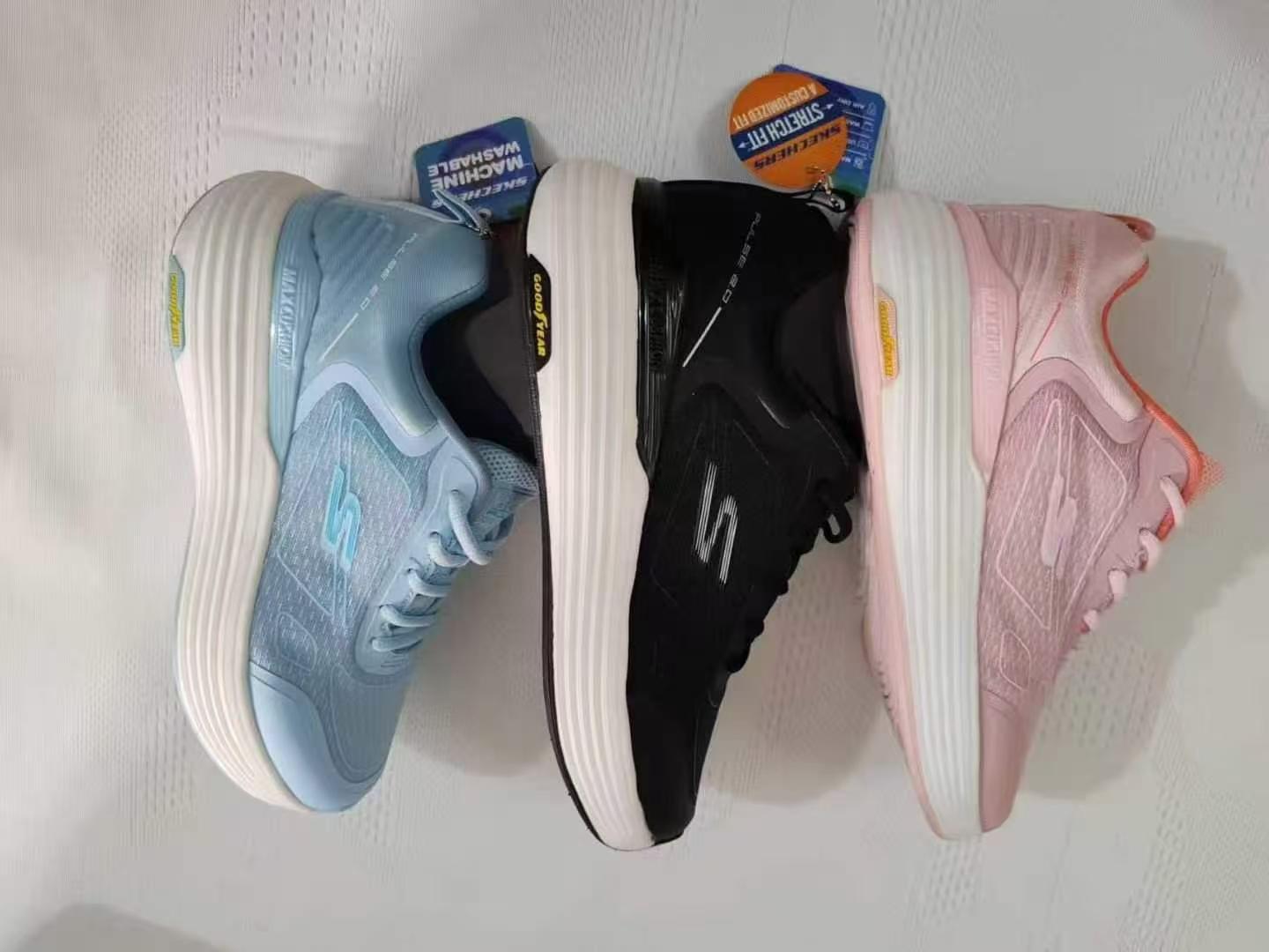 110927 Mens and Ladys shoes